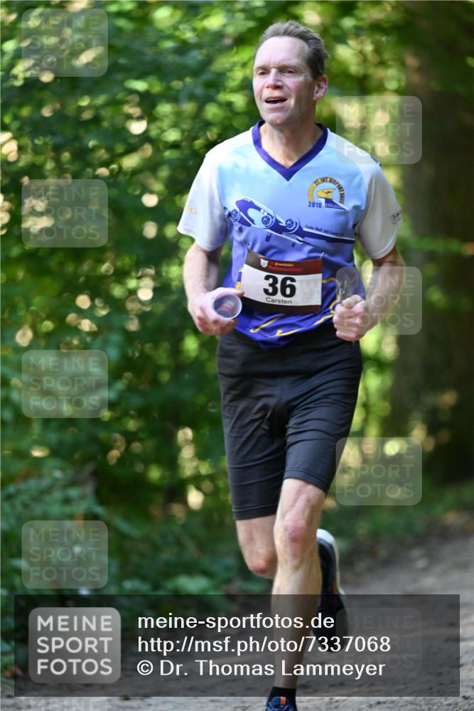 06.10.2024 - Bramfelder Halbmarathon 2024 Dr. Thomas Lammeyer http://msf.ph/oto/7337068 06.10.2024 10:18:59 Laufen 2010, 200, 36 meine-sportfotos.de