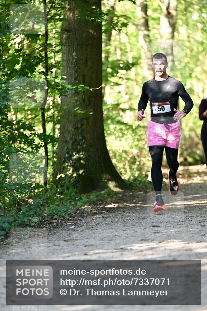 06.10.2024 - Bramfelder Halbmarathon 2024 Dr. Thomas Lammeyer http://msf.ph/oto/7337071 06.10.2024 10:19:24 Laufen 50 meine-sportfotos.de
