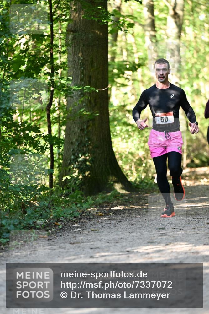 06.10.2024 - Bramfelder Halbmarathon 2024 Dr. Thomas Lammeyer http://msf.ph/oto/7337072 06.10.2024 10:19:24 Laufen 50 meine-sportfotos.de