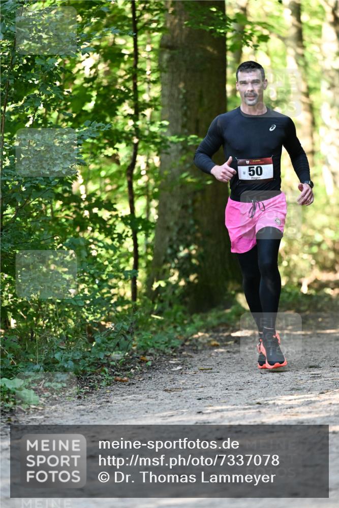 06.10.2024 - Bramfelder Halbmarathon 2024 Dr. Thomas Lammeyer http://msf.ph/oto/7337078 06.10.2024 10:19:25 Laufen 50 meine-sportfotos.de