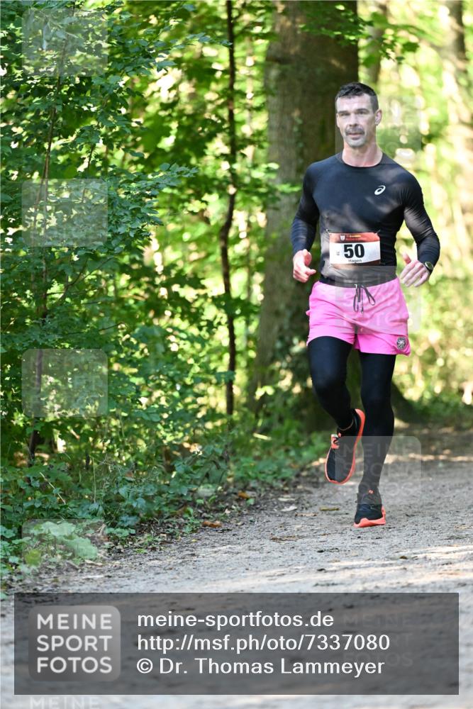 06.10.2024 - Bramfelder Halbmarathon 2024 Dr. Thomas Lammeyer http://msf.ph/oto/7337080 06.10.2024 10:19:25 Laufen 50 meine-sportfotos.de