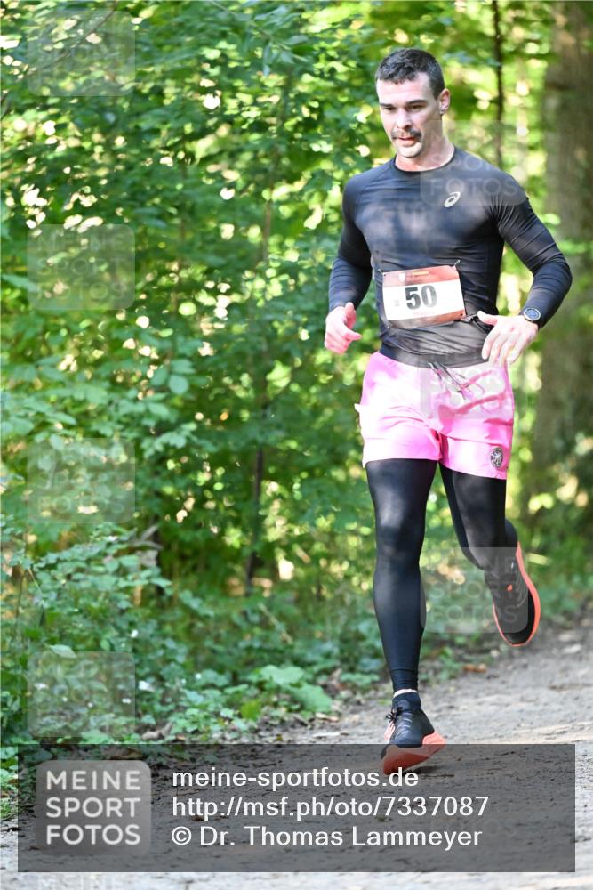 06.10.2024 - Bramfelder Halbmarathon 2024 Dr. Thomas Lammeyer http://msf.ph/oto/7337087 06.10.2024 10:19:26 Laufen 50 meine-sportfotos.de