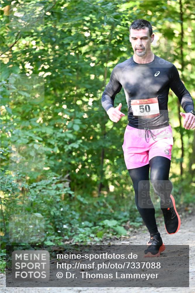 06.10.2024 - Bramfelder Halbmarathon 2024 Dr. Thomas Lammeyer http://msf.ph/oto/7337088 06.10.2024 10:19:26 Laufen 50 meine-sportfotos.de