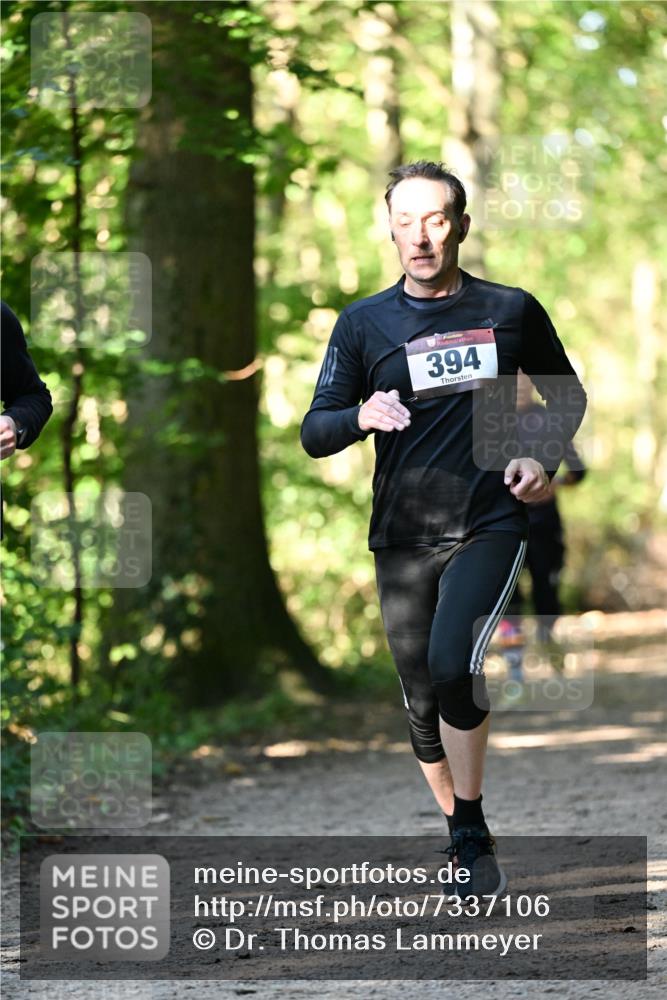 06.10.2024 - Bramfelder Halbmarathon 2024 Dr. Thomas Lammeyer http://msf.ph/oto/7337106 06.10.2024 10:19:38 Laufen 394 meine-sportfotos.de