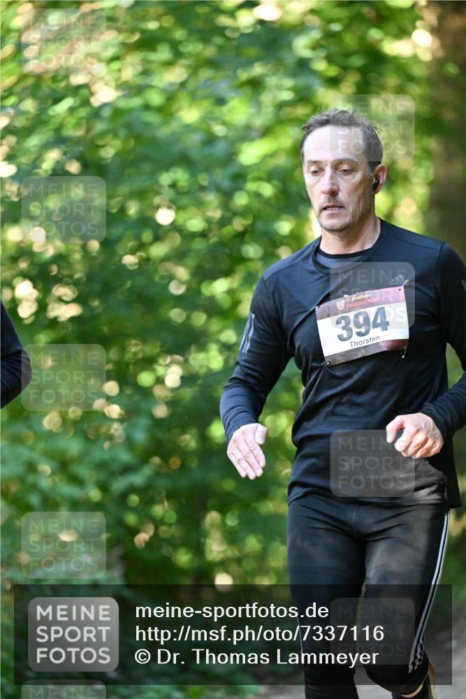 06.10.2024 - Bramfelder Halbmarathon 2024 Dr. Thomas Lammeyer http://msf.ph/oto/7337116 06.10.2024 10:19:39 Laufen 394 meine-sportfotos.de