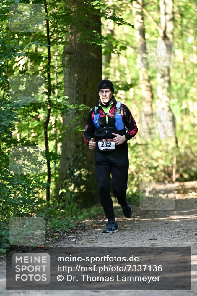 06.10.2024 - Bramfelder Halbmarathon 2024 Dr. Thomas Lammeyer http://msf.ph/oto/7337136 06.10.2024 10:19:48 Laufen 232 meine-sportfotos.de