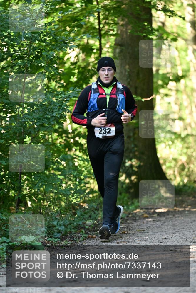 06.10.2024 - Bramfelder Halbmarathon 2024 Dr. Thomas Lammeyer http://msf.ph/oto/7337143 06.10.2024 10:19:49 Laufen 232, 3 meine-sportfotos.de
