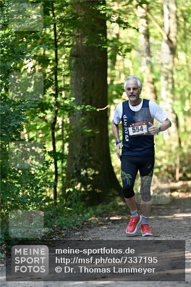 06.10.2024 - Bramfelder Halbmarathon 2024 Dr. Thomas Lammeyer http://msf.ph/oto/7337195 06.10.2024 10:20:13 Laufen 554 meine-sportfotos.de
