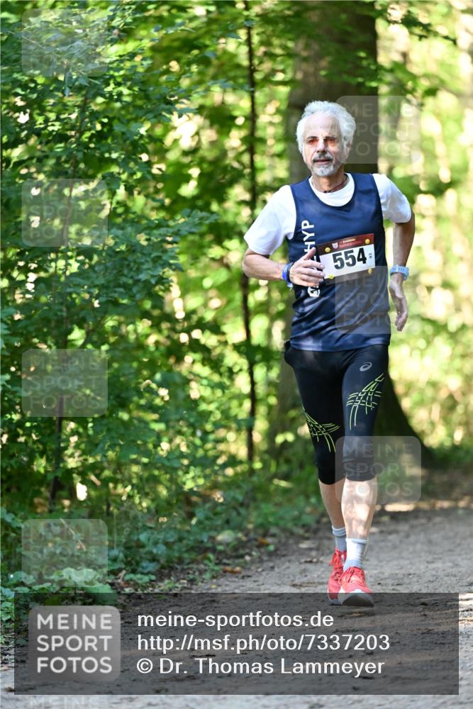 06.10.2024 - Bramfelder Halbmarathon 2024 Dr. Thomas Lammeyer http://msf.ph/oto/7337203 06.10.2024 10:20:14 Laufen 554 meine-sportfotos.de