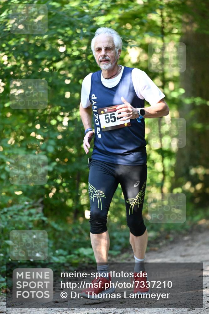 06.10.2024 - Bramfelder Halbmarathon 2024 Dr. Thomas Lammeyer http://msf.ph/oto/7337210 06.10.2024 10:20:15 Laufen 55 meine-sportfotos.de