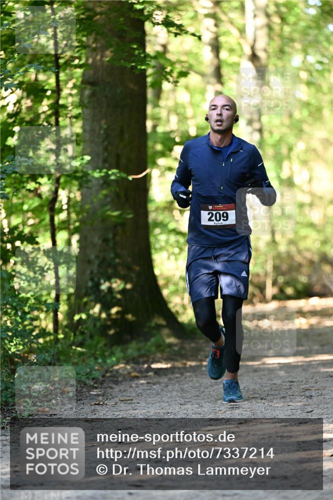 06.10.2024 - Bramfelder Halbmarathon 2024 Dr. Thomas Lammeyer http://msf.ph/oto/7337214 06.10.2024 10:20:16 Laufen 209 meine-sportfotos.de