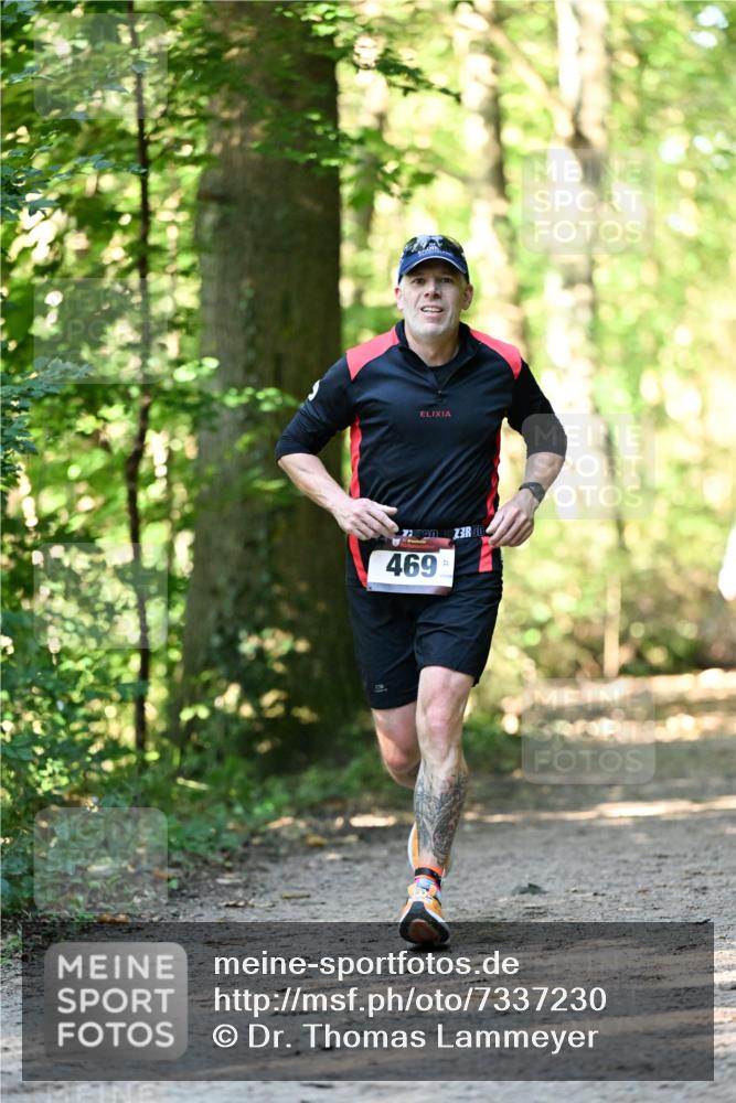 06.10.2024 - Bramfelder Halbmarathon 2024 Dr. Thomas Lammeyer http://msf.ph/oto/7337230 06.10.2024 10:20:21 Laufen 469, 3, 00 meine-sportfotos.de