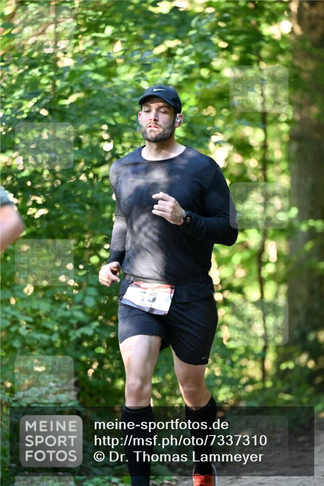 06.10.2024 - Bramfelder Halbmarathon 2024 Dr. Thomas Lammeyer http://msf.ph/oto/7337310 06.10.2024 10:20:45 Laufen  meine-sportfotos.de