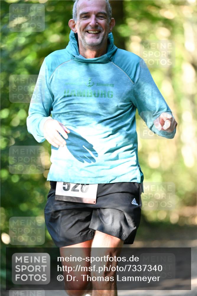 06.10.2024 - Bramfelder Halbmarathon 2024 Dr. Thomas Lammeyer http://msf.ph/oto/7337340 06.10.2024 10:20:58 Laufen  meine-sportfotos.de