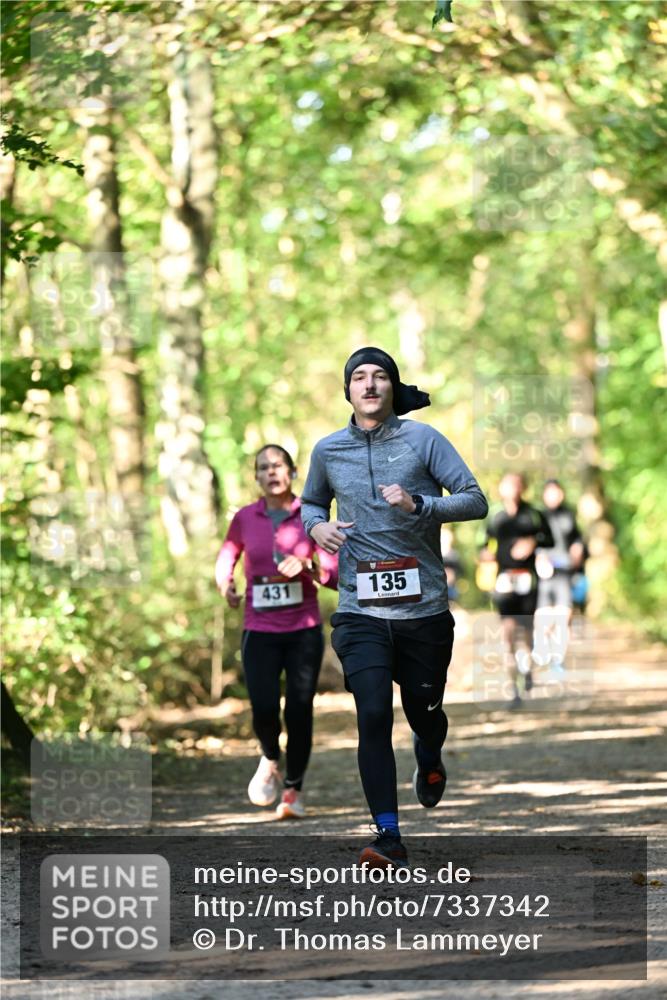 06.10.2024 - Bramfelder Halbmarathon 2024 Dr. Thomas Lammeyer http://msf.ph/oto/7337342 06.10.2024 10:20:59 Laufen 431, 135 meine-sportfotos.de