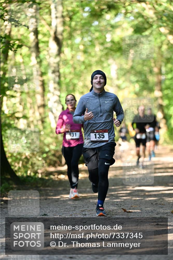 06.10.2024 - Bramfelder Halbmarathon 2024 Dr. Thomas Lammeyer http://msf.ph/oto/7337345 06.10.2024 10:21:00 Laufen 431, 135 meine-sportfotos.de