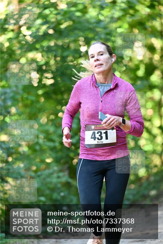 06.10.2024 - Bramfelder Halbmarathon 2024 Dr. Thomas Lammeyer http://msf.ph/oto/7337368 06.10.2024 10:21:04 Laufen 33, 431 meine-sportfotos.de