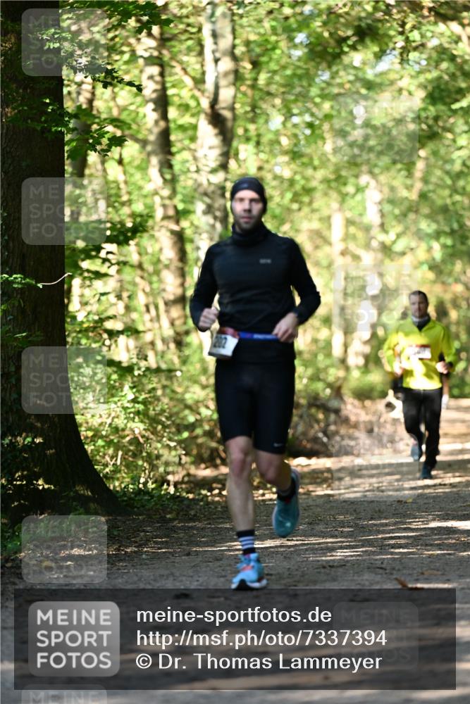 06.10.2024 - Bramfelder Halbmarathon 2024 Dr. Thomas Lammeyer http://msf.ph/oto/7337394 06.10.2024 10:21:10 Laufen  meine-sportfotos.de