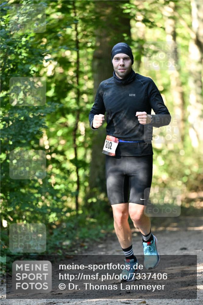 06.10.2024 - Bramfelder Halbmarathon 2024 Dr. Thomas Lammeyer http://msf.ph/oto/7337406 06.10.2024 10:21:12 Laufen 202 meine-sportfotos.de