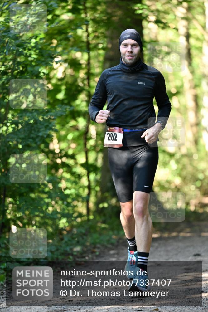 06.10.2024 - Bramfelder Halbmarathon 2024 Dr. Thomas Lammeyer http://msf.ph/oto/7337407 06.10.2024 10:21:12 Laufen 202 meine-sportfotos.de
