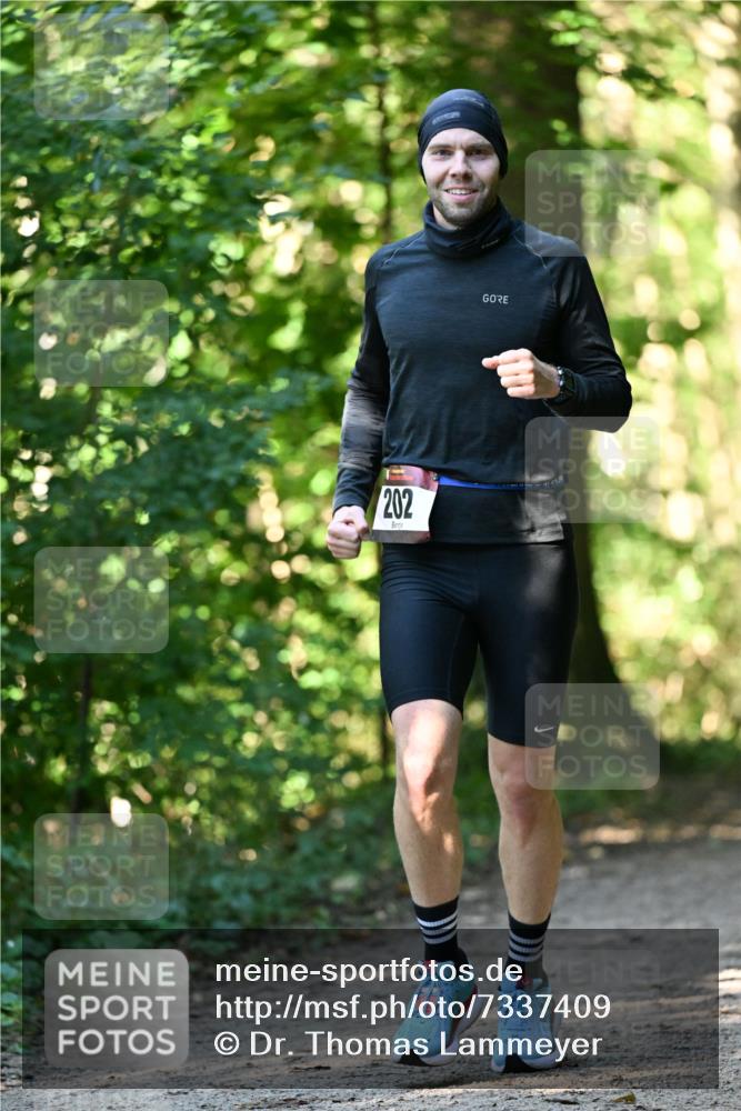 06.10.2024 - Bramfelder Halbmarathon 2024 Dr. Thomas Lammeyer http://msf.ph/oto/7337409 06.10.2024 10:21:12 Laufen 202 meine-sportfotos.de