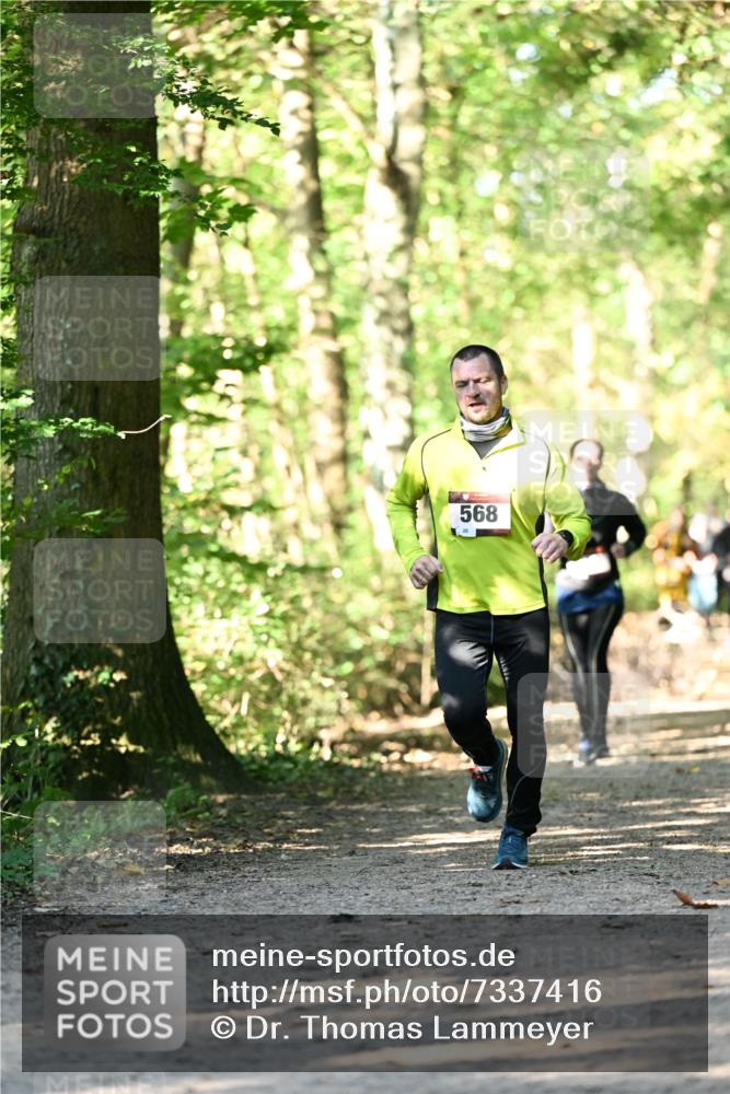 06.10.2024 - Bramfelder Halbmarathon 2024 Dr. Thomas Lammeyer http://msf.ph/oto/7337416 06.10.2024 10:21:15 Laufen 568 meine-sportfotos.de
