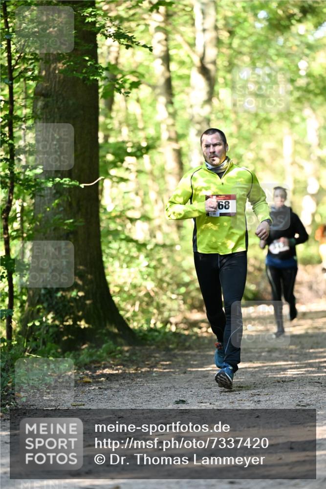 06.10.2024 - Bramfelder Halbmarathon 2024 Dr. Thomas Lammeyer http://msf.ph/oto/7337420 06.10.2024 10:21:16 Laufen 68 meine-sportfotos.de