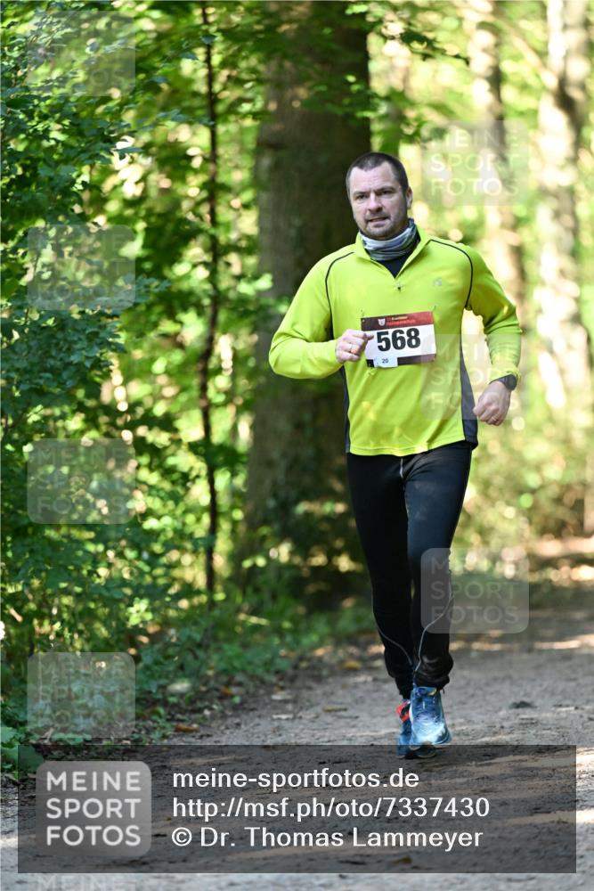 06.10.2024 - Bramfelder Halbmarathon 2024 Dr. Thomas Lammeyer http://msf.ph/oto/7337430 06.10.2024 10:21:17 Laufen 568, 20 meine-sportfotos.de