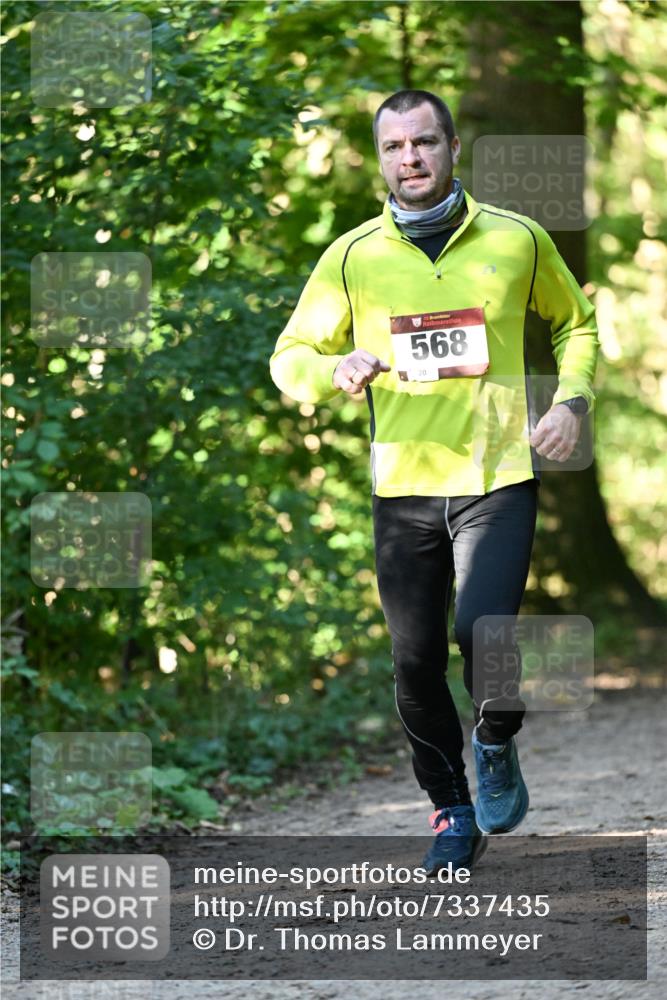 06.10.2024 - Bramfelder Halbmarathon 2024 Dr. Thomas Lammeyer http://msf.ph/oto/7337435 06.10.2024 10:21:18 Laufen 33, 568, 20 meine-sportfotos.de