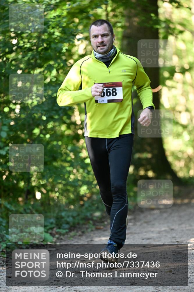 06.10.2024 - Bramfelder Halbmarathon 2024 Dr. Thomas Lammeyer http://msf.ph/oto/7337436 06.10.2024 10:21:18 Laufen 668, 20 meine-sportfotos.de