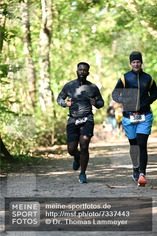 06.10.2024 - Bramfelder Halbmarathon 2024 Dr. Thomas Lammeyer http://msf.ph/oto/7337443 06.10.2024 10:21:21 Laufen 388 meine-sportfotos.de