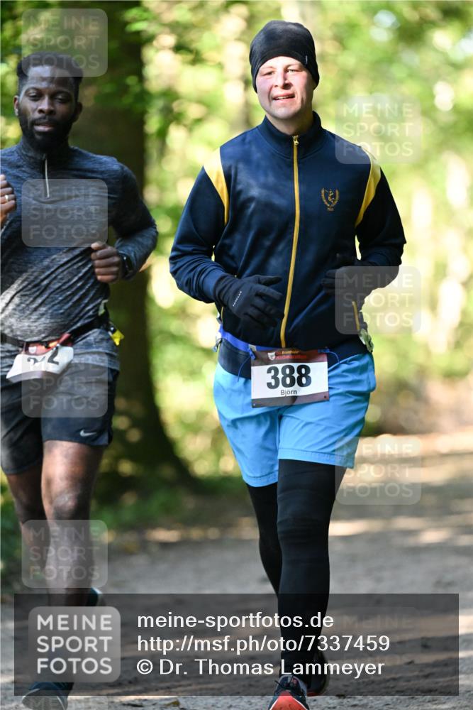06.10.2024 - Bramfelder Halbmarathon 2024 Dr. Thomas Lammeyer http://msf.ph/oto/7337459 06.10.2024 10:21:24 Laufen 388 meine-sportfotos.de