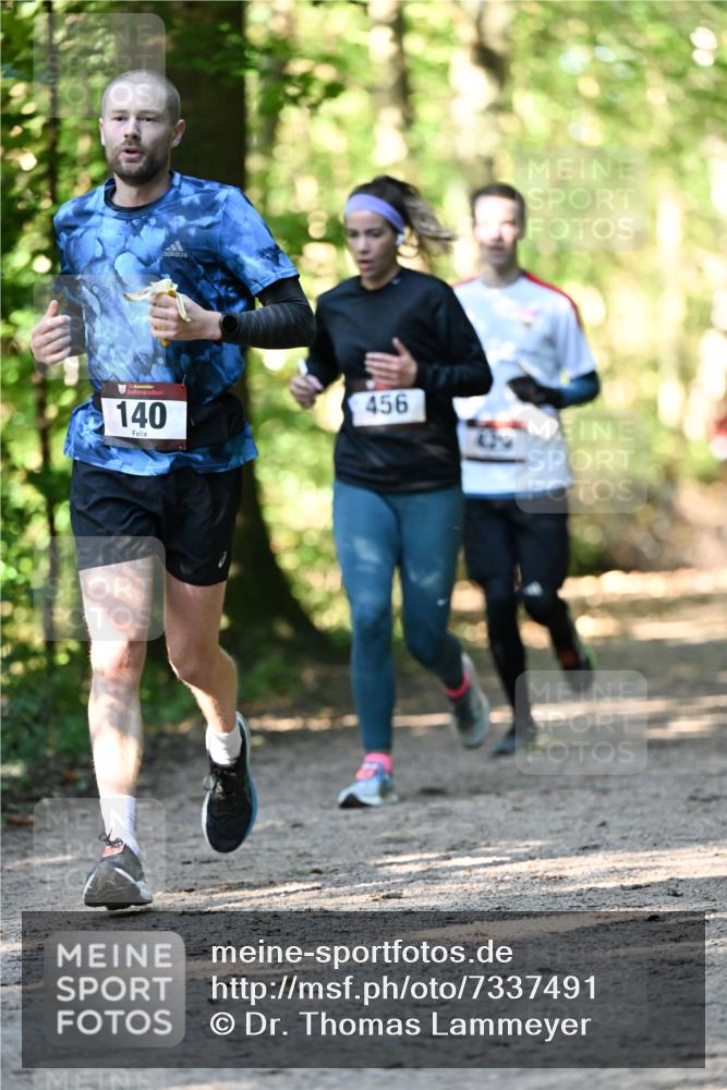 06.10.2024 - Bramfelder Halbmarathon 2024 Dr. Thomas Lammeyer http://msf.ph/oto/7337491 06.10.2024 10:21:37 Laufen 140, 456 meine-sportfotos.de