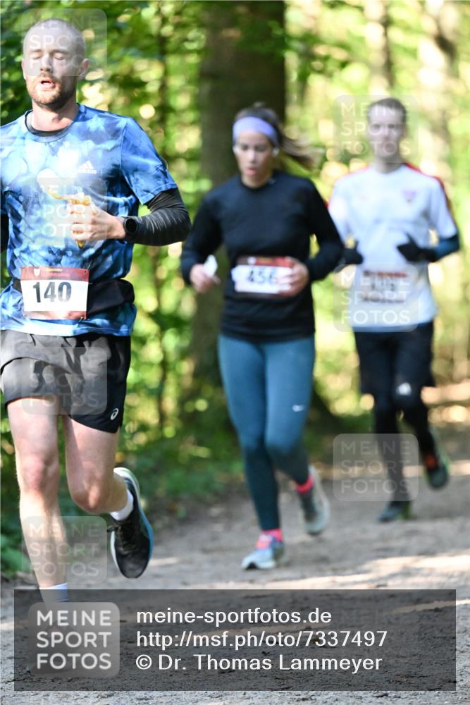 06.10.2024 - Bramfelder Halbmarathon 2024 Dr. Thomas Lammeyer http://msf.ph/oto/7337497 06.10.2024 10:21:38 Laufen 140, 4562 meine-sportfotos.de