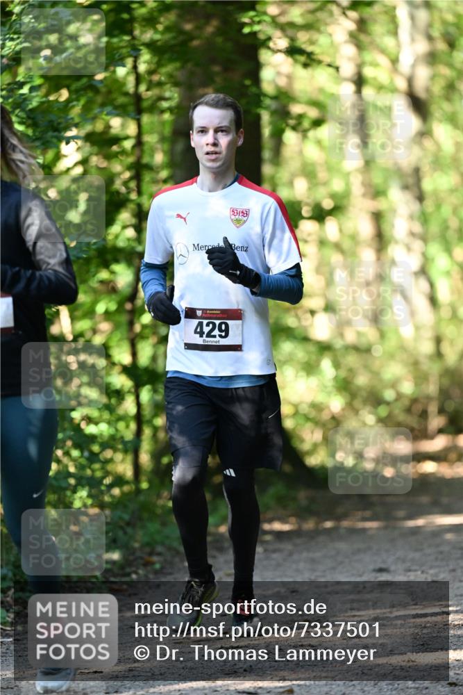 06.10.2024 - Bramfelder Halbmarathon 2024 Dr. Thomas Lammeyer http://msf.ph/oto/7337501 06.10.2024 10:21:39 Laufen 429 meine-sportfotos.de