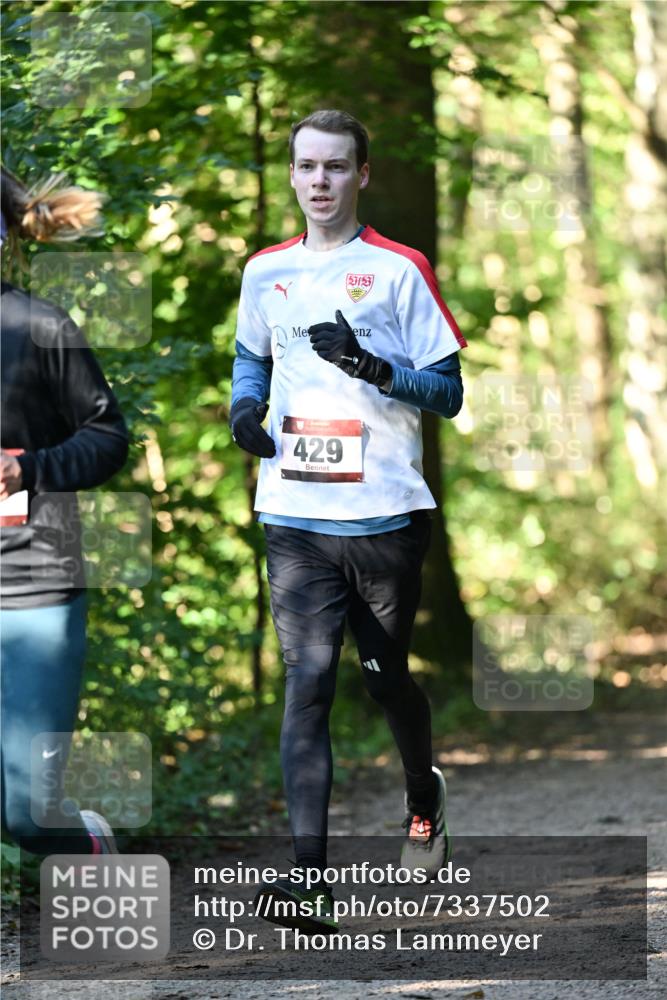 06.10.2024 - Bramfelder Halbmarathon 2024 Dr. Thomas Lammeyer http://msf.ph/oto/7337502 06.10.2024 10:21:39 Laufen 429 meine-sportfotos.de