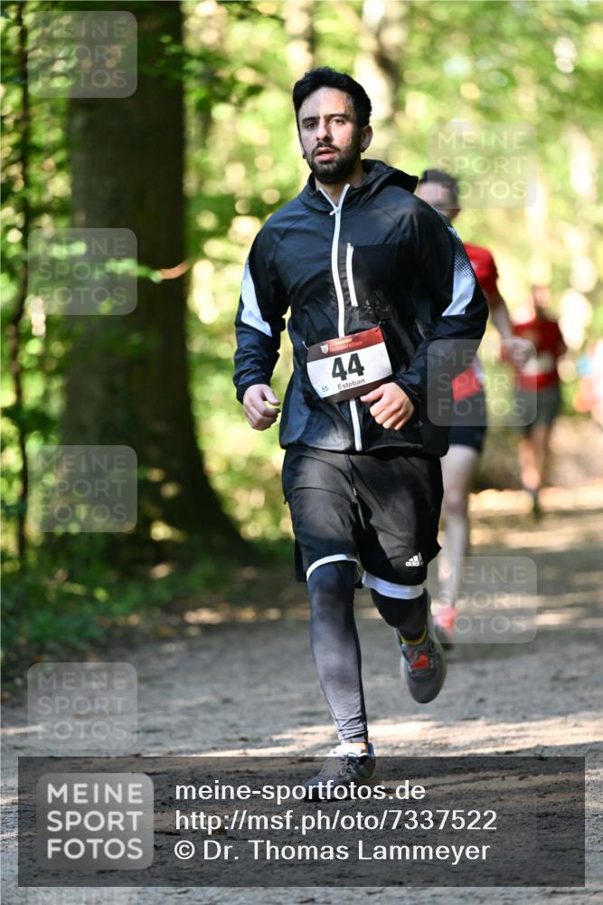 06.10.2024 - Bramfelder Halbmarathon 2024 Dr. Thomas Lammeyer http://msf.ph/oto/7337522 06.10.2024 10:21:57 Laufen 55, 44 meine-sportfotos.de