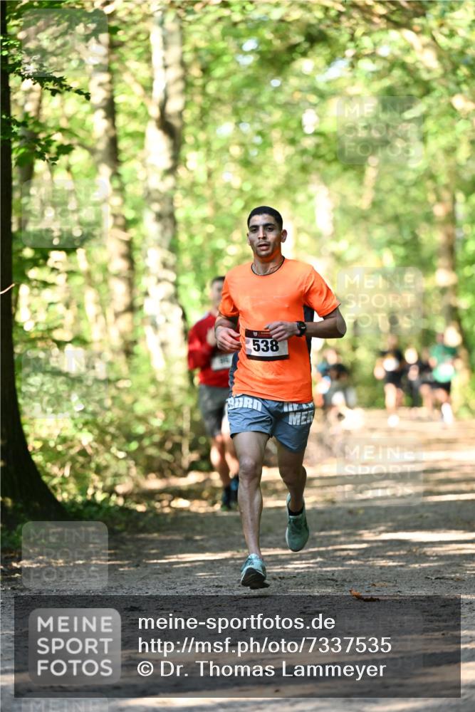 06.10.2024 - Bramfelder Halbmarathon 2024 Dr. Thomas Lammeyer http://msf.ph/oto/7337535 06.10.2024 10:22:00 Laufen 538 meine-sportfotos.de
