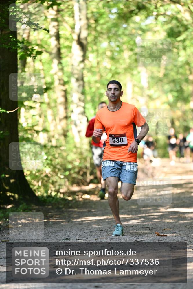 06.10.2024 - Bramfelder Halbmarathon 2024 Dr. Thomas Lammeyer http://msf.ph/oto/7337536 06.10.2024 10:22:00 Laufen 538 meine-sportfotos.de