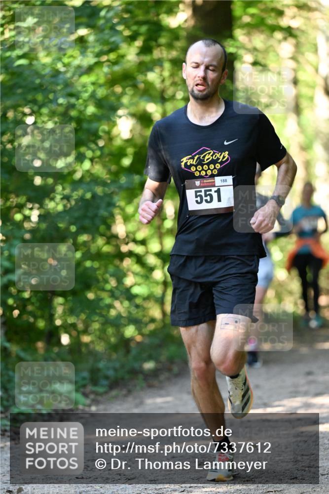 06.10.2024 - Bramfelder Halbmarathon 2024 Dr. Thomas Lammeyer http://msf.ph/oto/7337612 06.10.2024 10:22:18 Laufen 33, 551, 188 meine-sportfotos.de