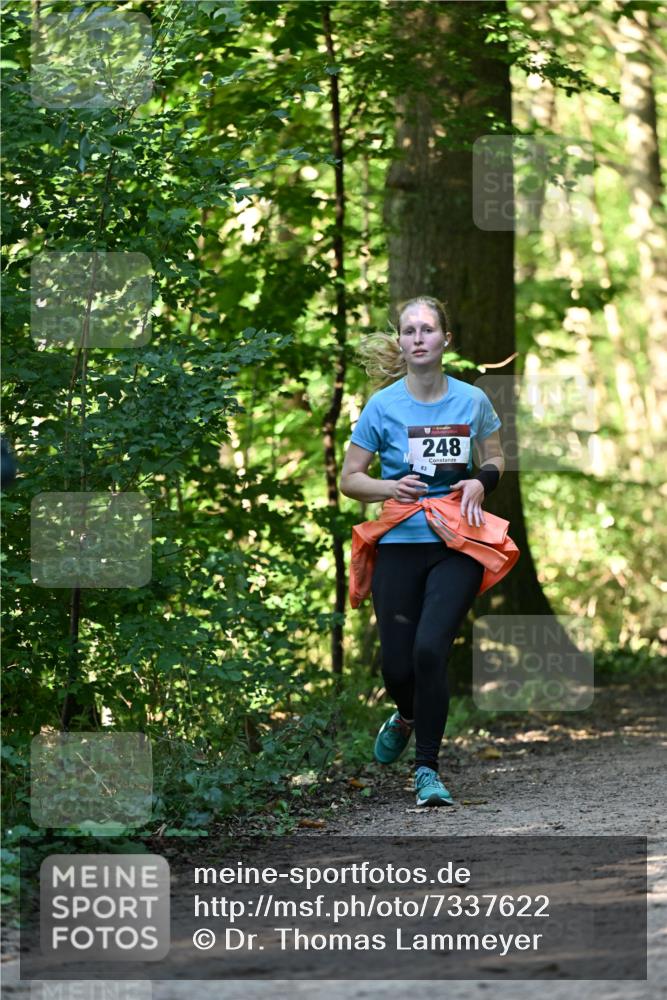 06.10.2024 - Bramfelder Halbmarathon 2024 Dr. Thomas Lammeyer http://msf.ph/oto/7337622 06.10.2024 10:22:21 Laufen 248 meine-sportfotos.de
