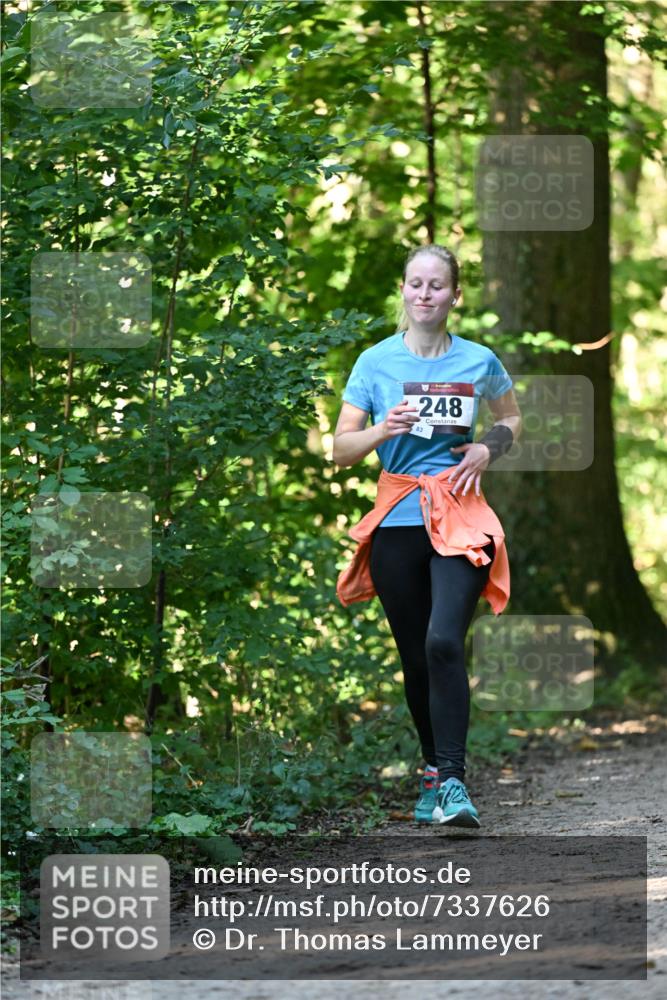 06.10.2024 - Bramfelder Halbmarathon 2024 Dr. Thomas Lammeyer http://msf.ph/oto/7337626 06.10.2024 10:22:21 Laufen 248, 83 meine-sportfotos.de
