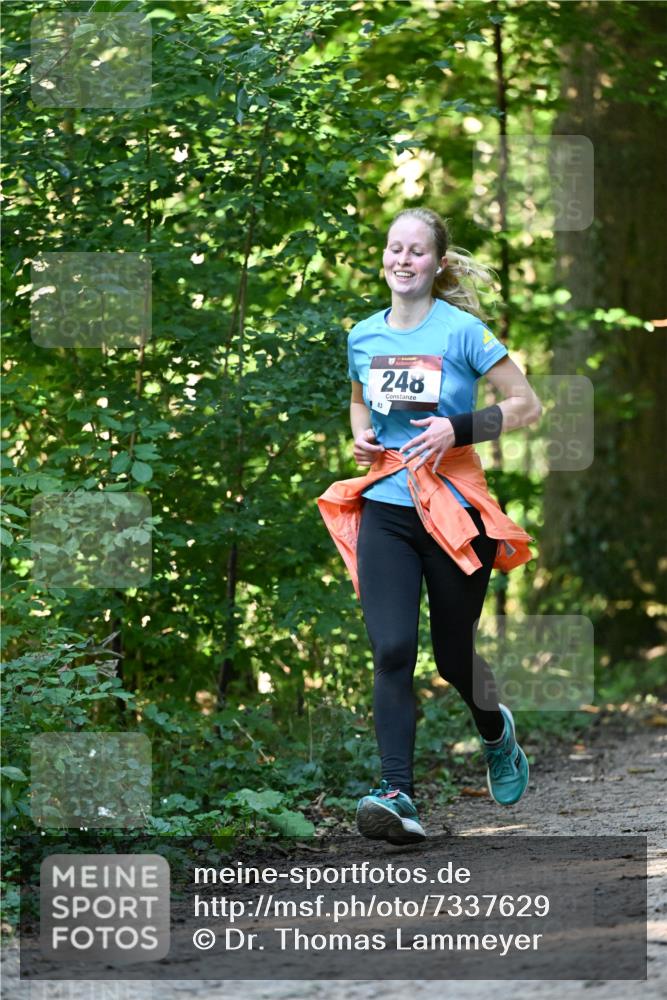 06.10.2024 - Bramfelder Halbmarathon 2024 Dr. Thomas Lammeyer http://msf.ph/oto/7337629 06.10.2024 10:22:22 Laufen 83, 248 meine-sportfotos.de