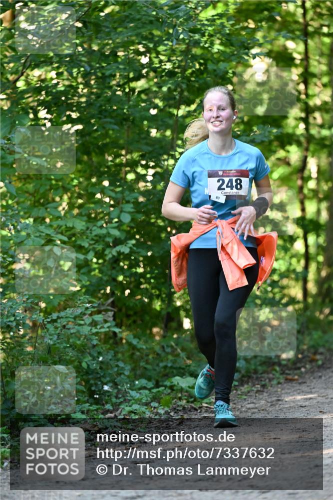 06.10.2024 - Bramfelder Halbmarathon 2024 Dr. Thomas Lammeyer http://msf.ph/oto/7337632 06.10.2024 10:22:22 Laufen 33, 248, 83 meine-sportfotos.de