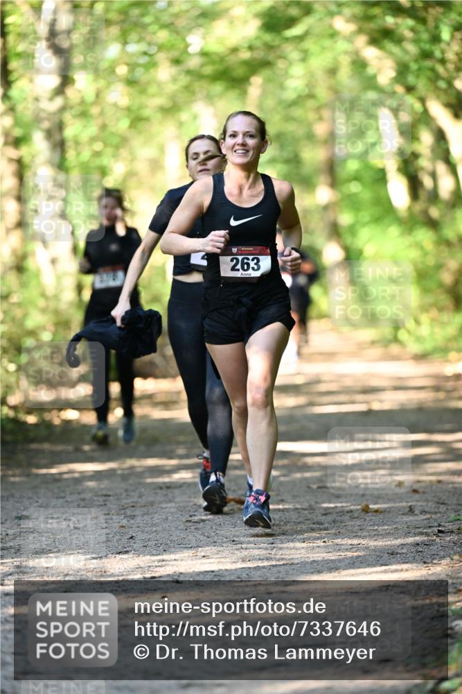 06.10.2024 - Bramfelder Halbmarathon 2024 Dr. Thomas Lammeyer http://msf.ph/oto/7337646 06.10.2024 10:22:26 Laufen 263 meine-sportfotos.de