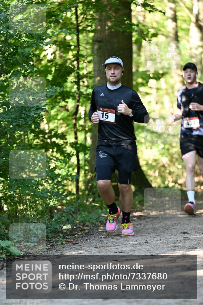 06.10.2024 - Bramfelder Halbmarathon 2024 Dr. Thomas Lammeyer http://msf.ph/oto/7337680 06.10.2024 10:22:36 Laufen 15 meine-sportfotos.de