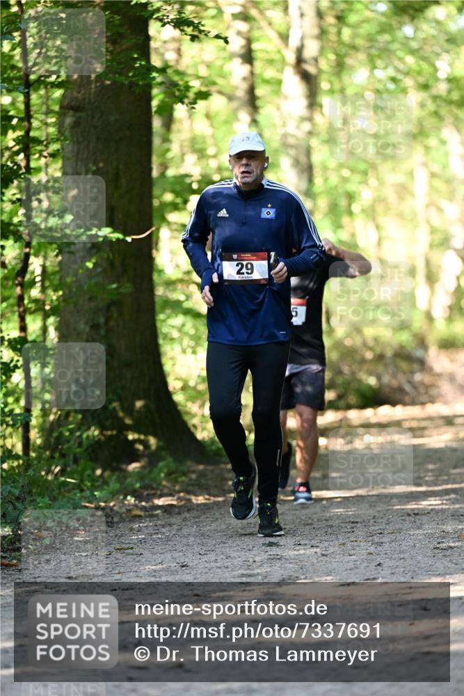 06.10.2024 - Bramfelder Halbmarathon 2024 Dr. Thomas Lammeyer http://msf.ph/oto/7337691 06.10.2024 10:22:39 Laufen 29 meine-sportfotos.de