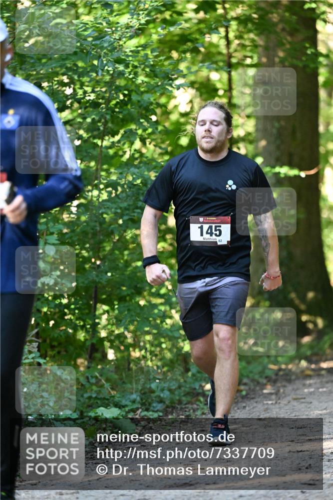 06.10.2024 - Bramfelder Halbmarathon 2024 Dr. Thomas Lammeyer http://msf.ph/oto/7337709 06.10.2024 10:22:42 Laufen 145, 82 meine-sportfotos.de