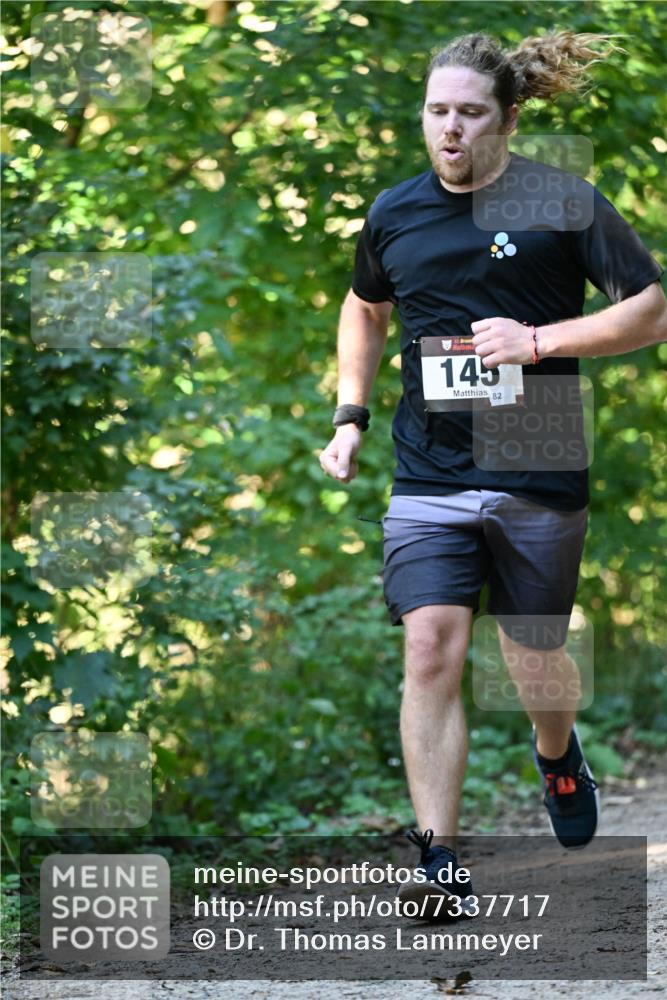 06.10.2024 - Bramfelder Halbmarathon 2024 Dr. Thomas Lammeyer http://msf.ph/oto/7337717 06.10.2024 10:22:43 Laufen 145, 82 meine-sportfotos.de