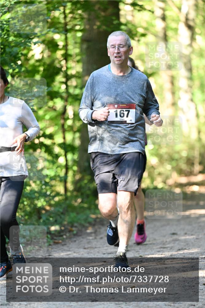06.10.2024 - Bramfelder Halbmarathon 2024 Dr. Thomas Lammeyer http://msf.ph/oto/7337728 06.10.2024 10:22:52 Laufen 33, 167, 49 meine-sportfotos.de